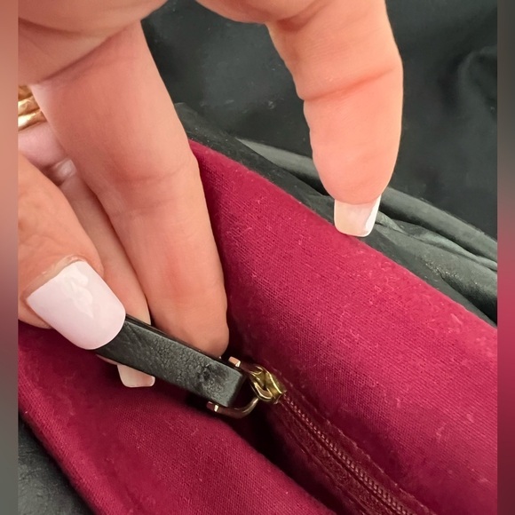 Marc by Marc Jacobs Black Leather Shoulder Bag Gold Hardware | Includes Dust Bag - Picture 10 of 14